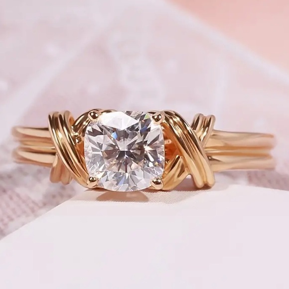 NEW Engagement Gold 14k Promise Diamond Ring Classic Cross Modern Beautiful - Picture 3 of 5